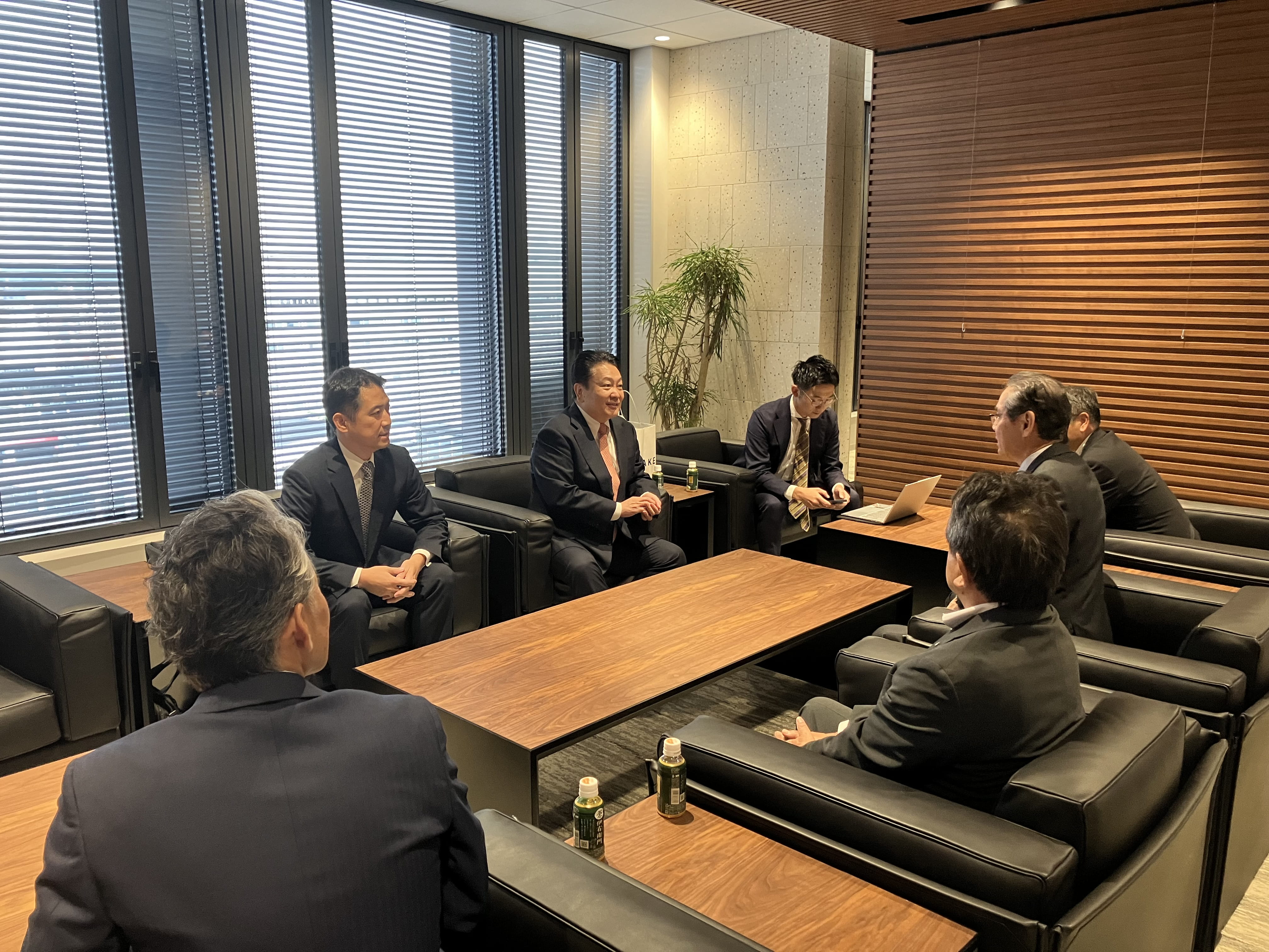 写真02：唐津市と防災協定を締結